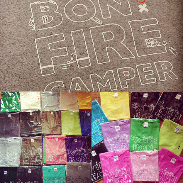 CAMP HOUSE/We're Bonfire Camper Tシャツ