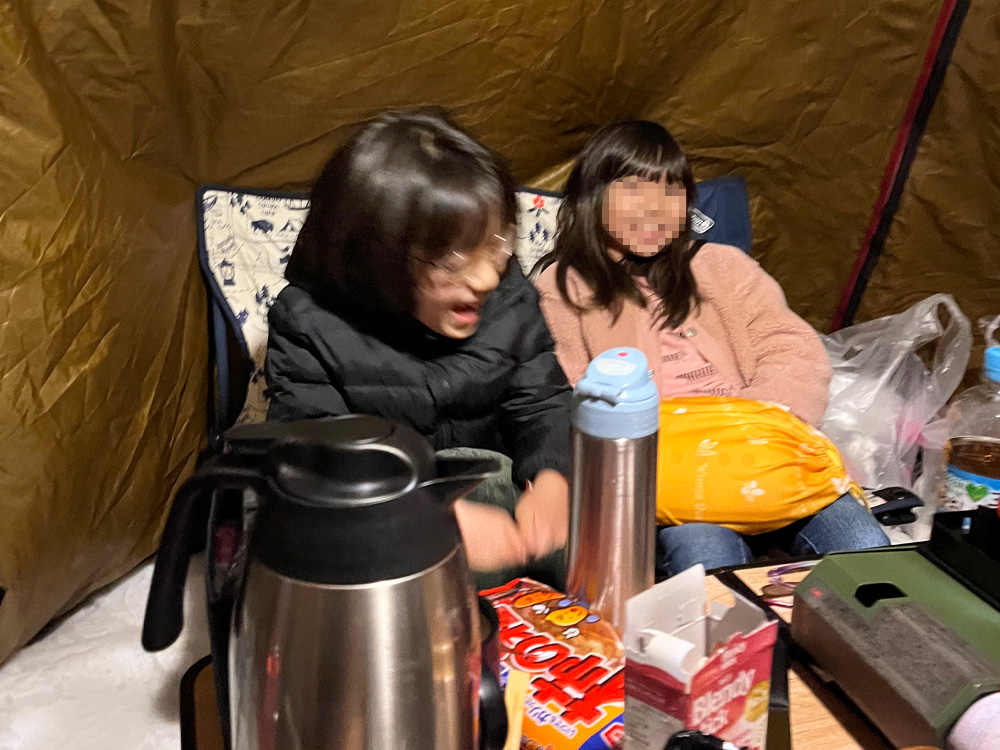 CAMP HOUSE-鳥取安蔵ねむの木村で娘と雪中キャンプ