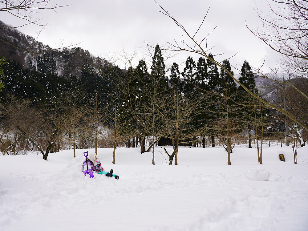 CAMP HOUSE-鳥取安蔵ねむの木村で娘と雪中キャンプ