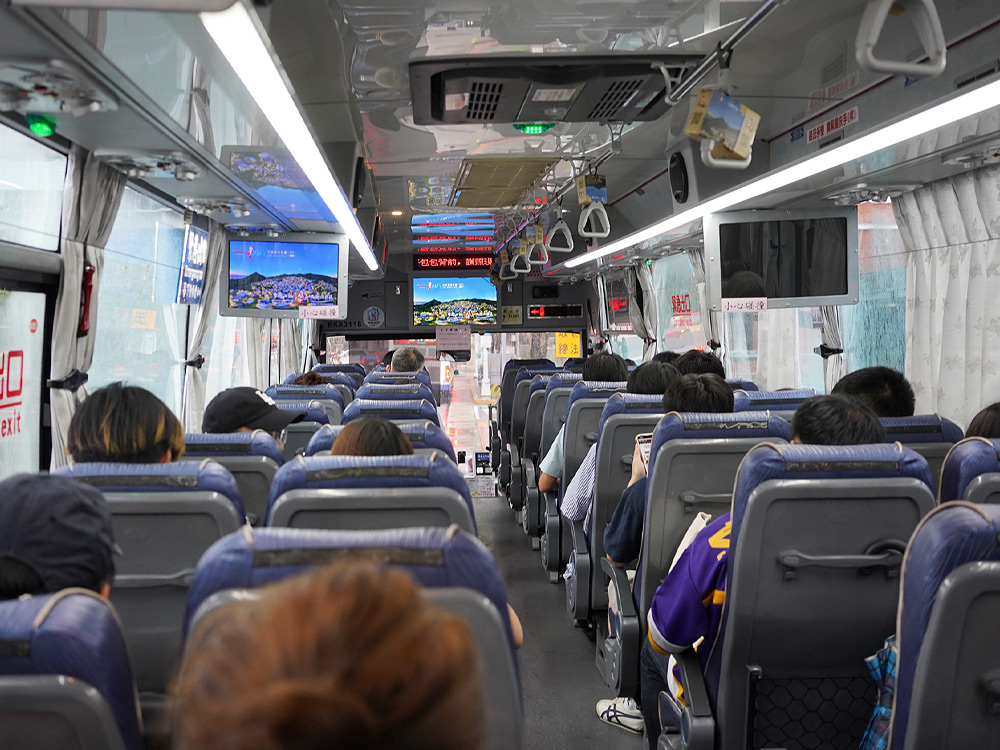 台湾に行ってきた-九份行きバスの車内